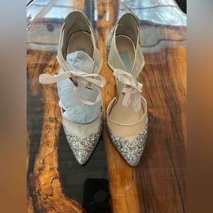 Betsy Johnson SB Stella champagne glitter bride glam sparkly heels size 7